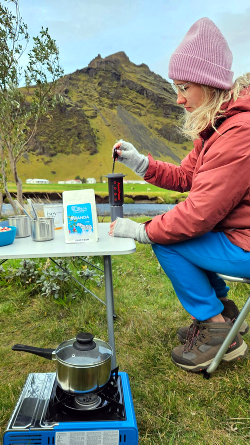 Świeżo palona kawa Colbergcoffee na&nbsp;wędkowaniu